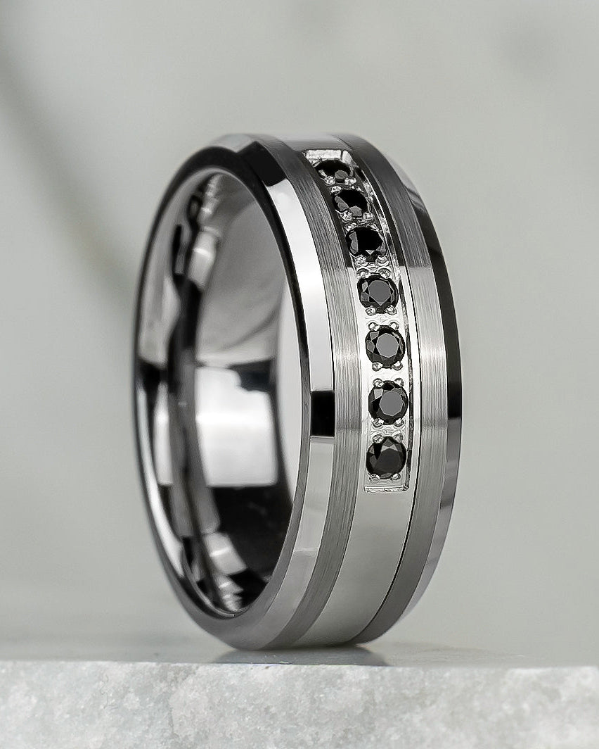 Half Alliance<tc>Ring -</tc> Black Zirconia