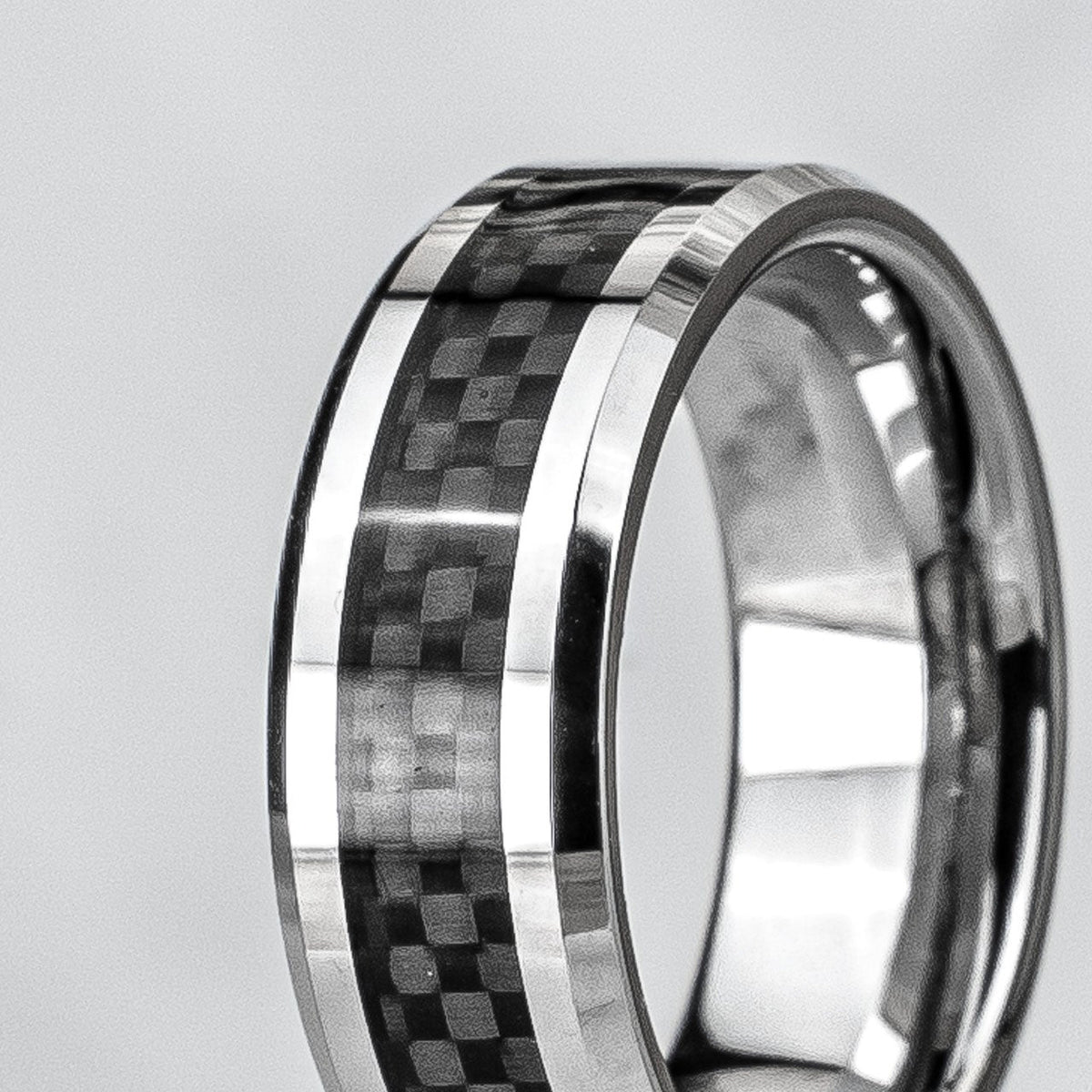 Carbon silver – närbild på detaljerna