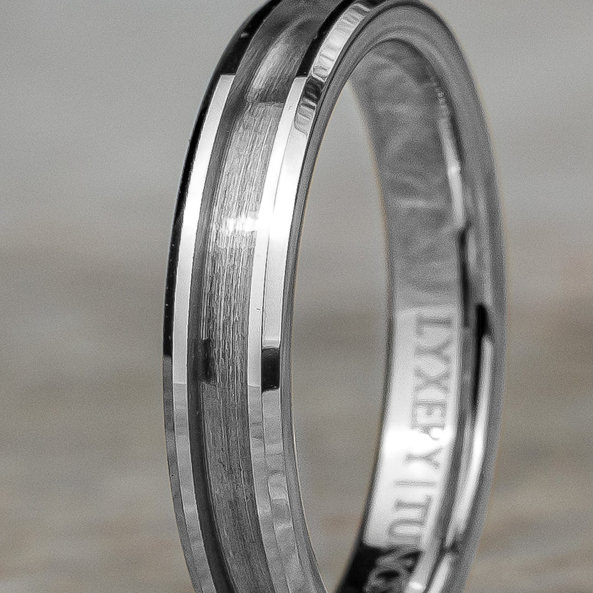 Riva silver 4mm – närbild på detaljerna