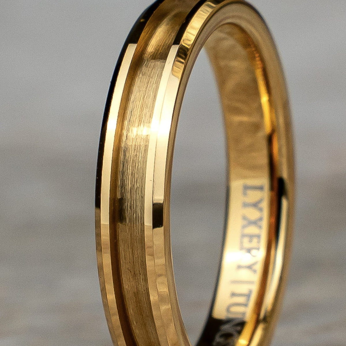 Riva guld 4mm – närbild på detaljerna