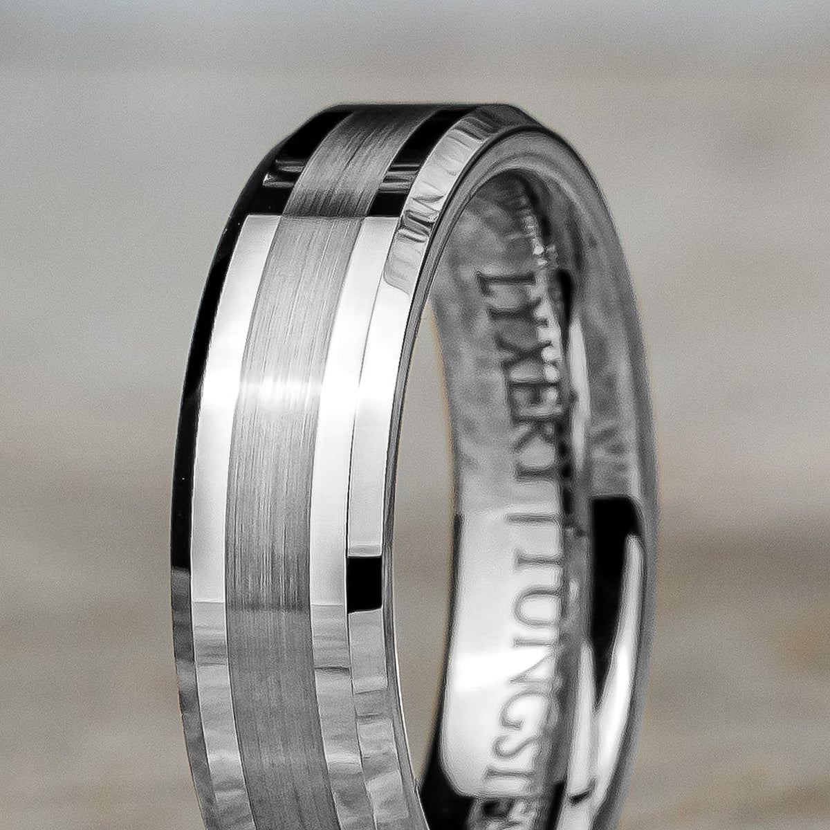 Stripe silver 6mm – närbild på detaljerna